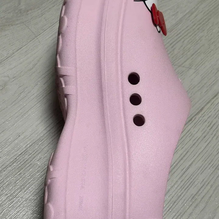 [SOLD OUT] 아디다스 헬로키티 아디폼 255