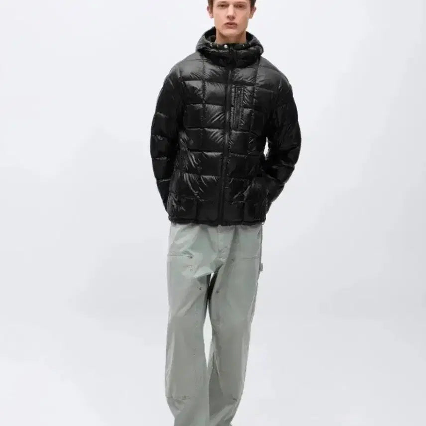 [BUNJANG] Khakis Camper Hooded Down Padding Black / Khakis 캠퍼 후드 다운 패딩 블랙