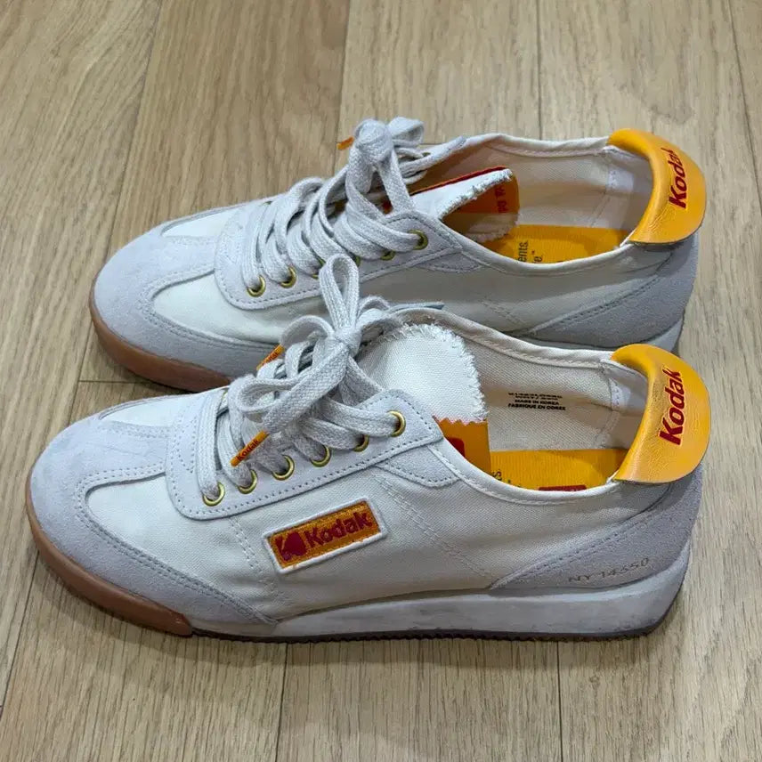 [SOLD OUT] 코닥 스니커즈 흰색 230