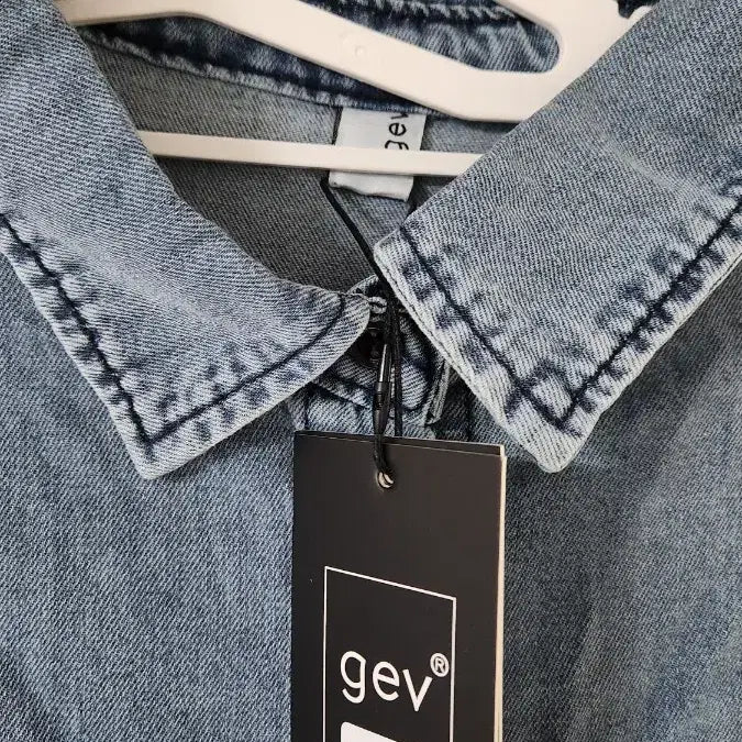 [BUNJANG] gev Denim Shirt &amp; Shorts Set / gev 데님 셔츠 + 반바지 세트 새상품