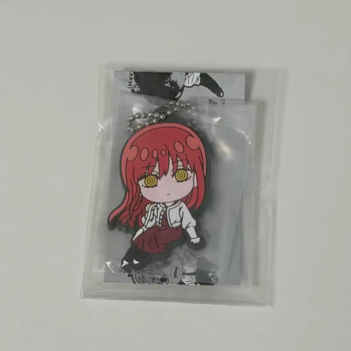 [SOLD OUT] 체인소맨 마키마 데포라바 러버참 키링 가챠 대롱 팝업 미개봉 새상품