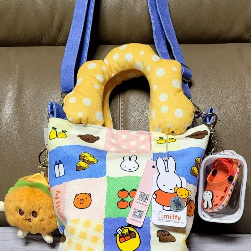 [SOLD OUT] 미피 캐릭터 패턴 토트백+크록스키링/햄버거 키링(새상품)