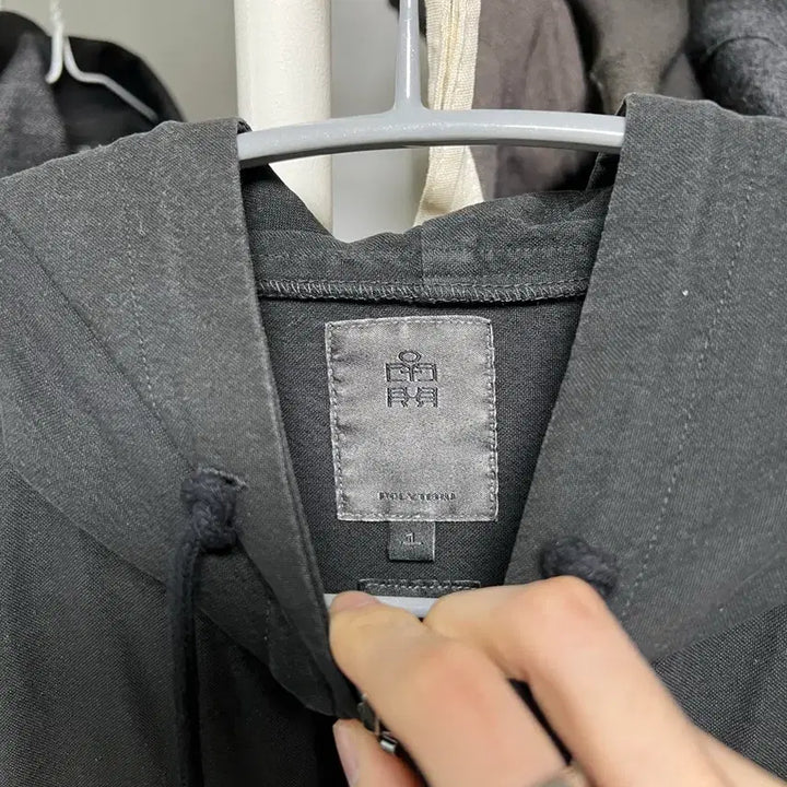 [BUNJANG] Polytelu Hoodie Used Black / [1] 폴리테루 집후디 파카 유즈드 블랙
