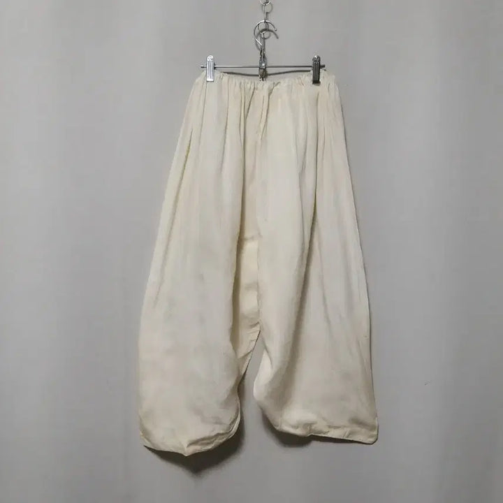 [BUNJANG] K76 White Rayon Undershorts / ㅋ76 인견속바지