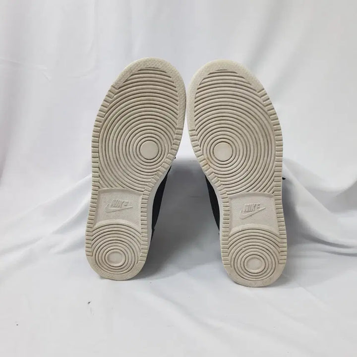 [SOLD OUT] 빈티지하서 255 나이키 에버논 로우 스니커즈
