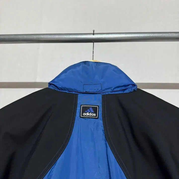 [BUNJANG] Adidas Old School Windbreaker Jacket (Size 95) / 아디다스 올드스쿨 바람막이 95