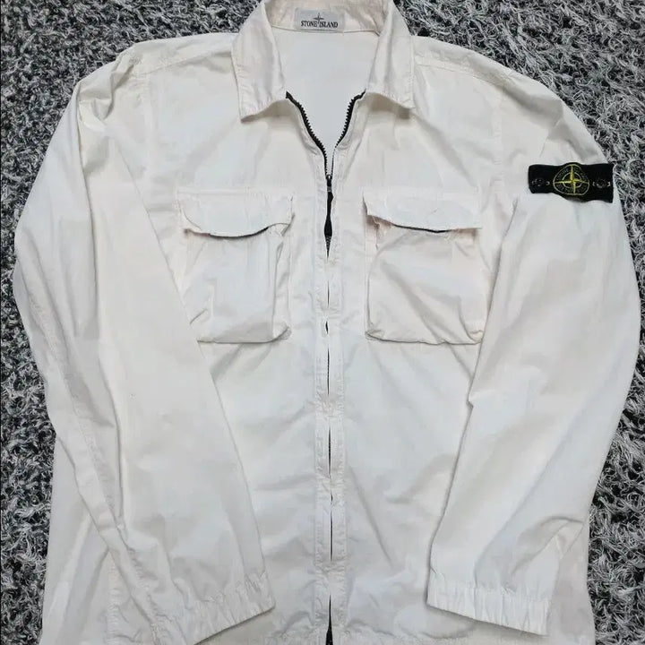 [BUNJANG] Stone Island Windbreaker Jacket (L) / 스톤아일랜드 바람막이 롯백본점 한글택 정품!남자L사이즈100~105!
