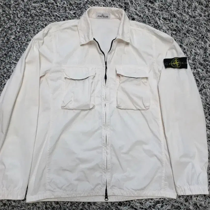[BUNJANG] Stone Island Windbreaker Jacket (L) / 스톤아일랜드 바람막이 롯백본점 한글택 정품!남자L사이즈100~105!