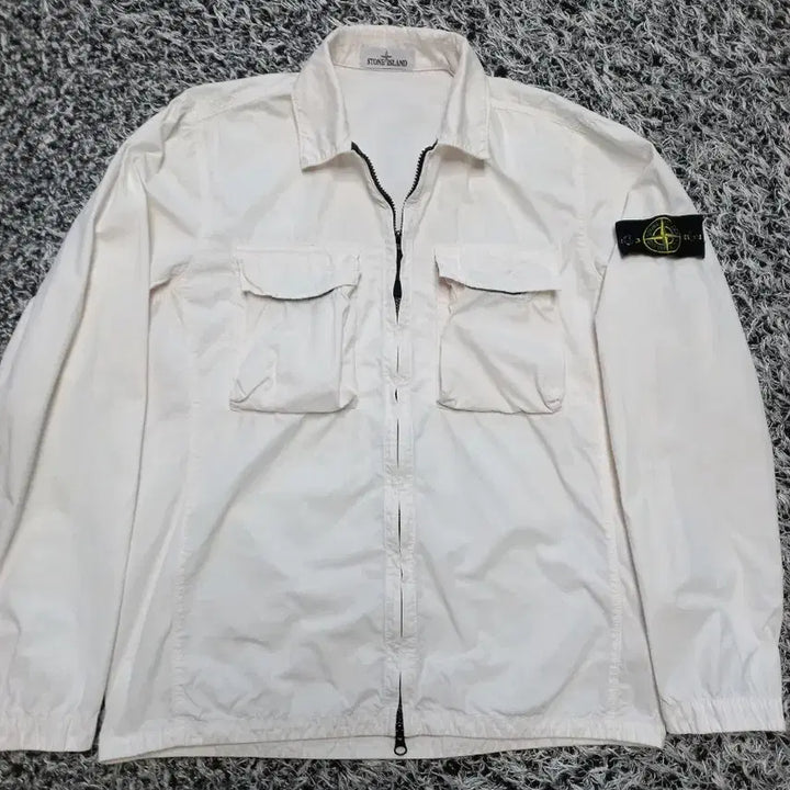[BUNJANG] Stone Island Windbreaker Jacket (L) / 스톤아일랜드 바람막이 롯백본점 한글택 정품!남자L사이즈100~105!