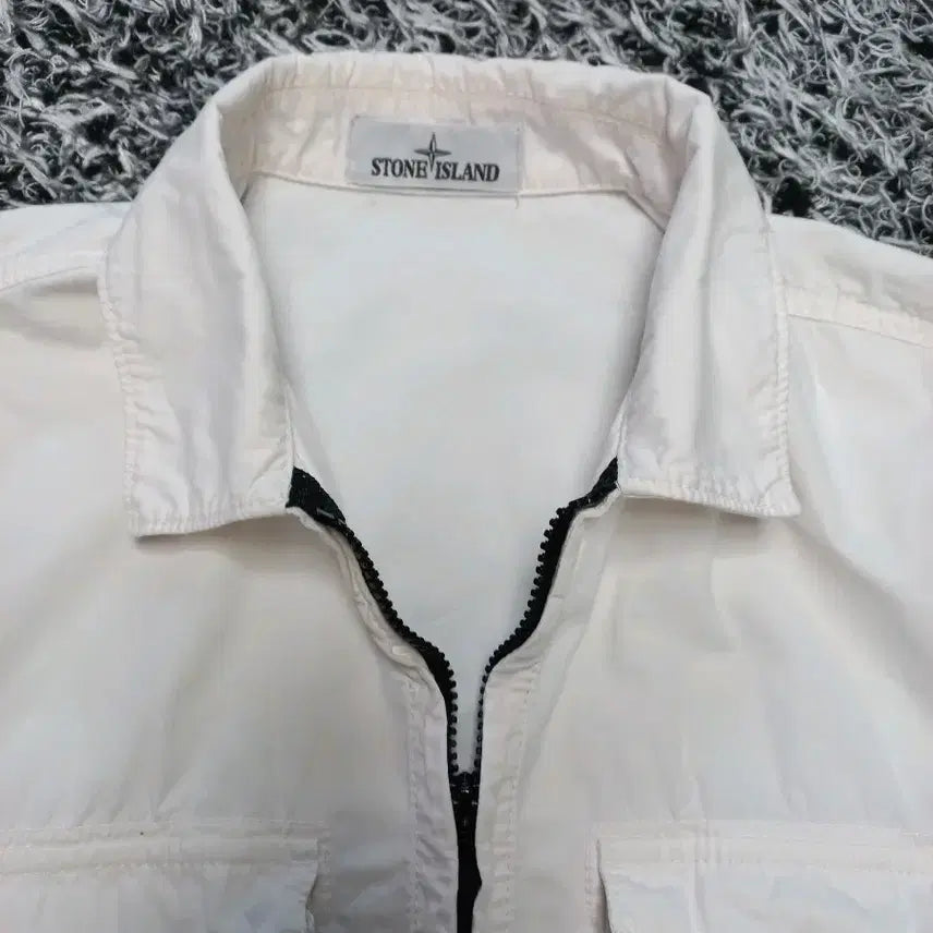 [BUNJANG] Stone Island Windbreaker Jacket (L) / 스톤아일랜드 바람막이 롯백본점 한글택 정품!남자L사이즈100~105!