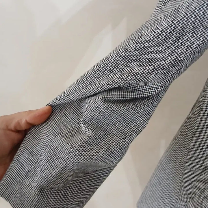 [BUNJANG] KKUMIM Embroidered Point Jacket / KKUMIM 꾸밈 자수포인트 자켓 55
