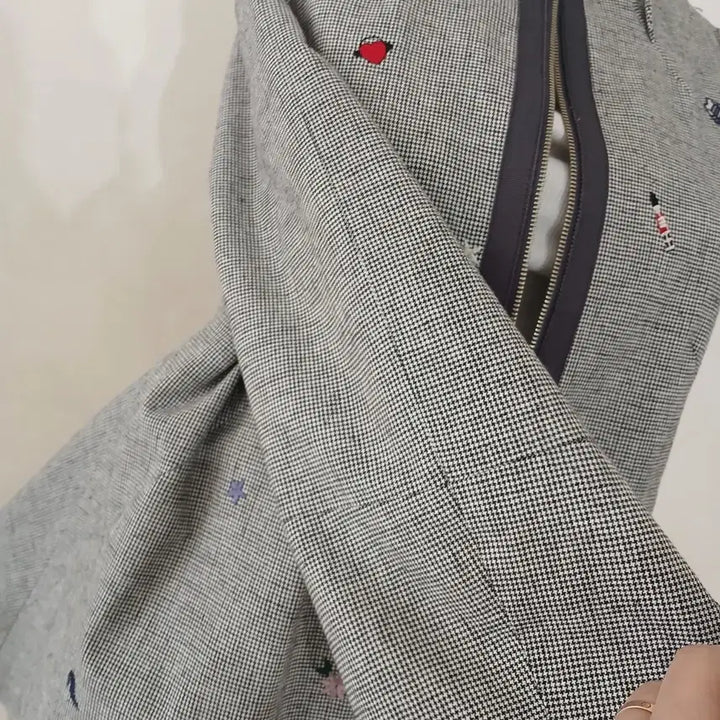 [BUNJANG] KKUMIM Embroidered Point Jacket / KKUMIM 꾸밈 자수포인트 자켓 55