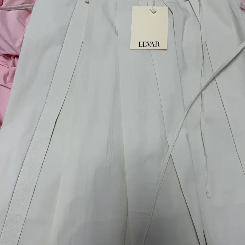 [BUNJANG] Levar Crispy Pleated Midi Skirt / (새)르바 크리스피 플리츠 미디 스커트 m sage mint
