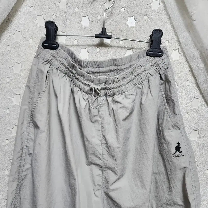 [BUNJANG] Kangol Jogger Pants (Unisex) - Size 95-100 / 캉골 우븐 조거팬츠 공용95~100