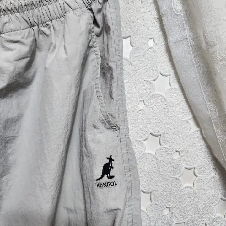 [BUNJANG] Kangol Jogger Pants (Unisex) - Size 95-100 / 캉골 우븐 조거팬츠 공용95~100