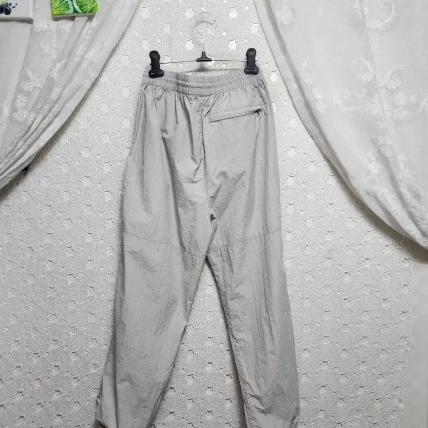 [BUNJANG] Kangol Jogger Pants (Unisex) - Size 95-100 / 캉골 우븐 조거팬츠 공용95~100