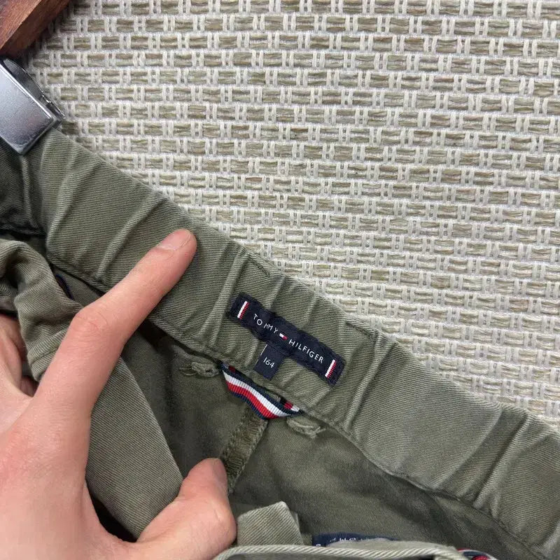 [BUNJANG] Tommy Hilfiger Cotton Pants / 타미힐피거 비조 뒷밴딩 코튼팬츠 스판 면바지 164 A07794