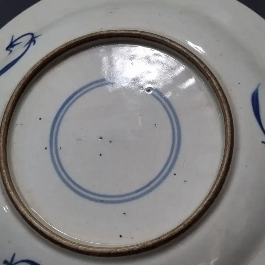 [BUNJANG] Qing Dynasty Blue and White Porcelain Plate / 청대 청화박고문반. 지름20.7고2.7