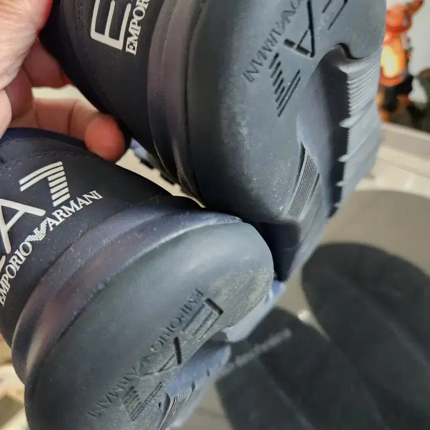 [BUNJANG] Emporio Armani Navy Sneakers Shoes 235 / 엠포리오 아르마니 네이비 스니커즈 신발 235 사이즈
