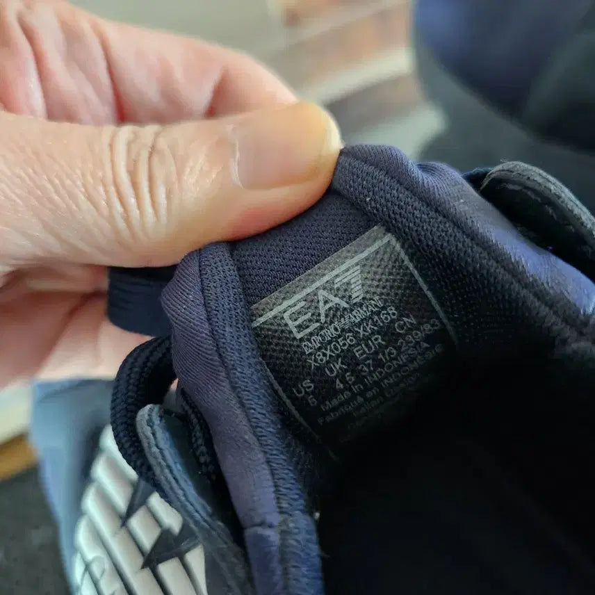 [BUNJANG] Emporio Armani Navy Sneakers Shoes 235 / 엠포리오 아르마니 네이비 스니커즈 신발 235 사이즈