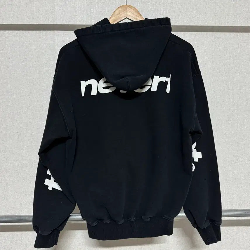 [SOLD OUT] 디스이즈네버댓 후드티 M