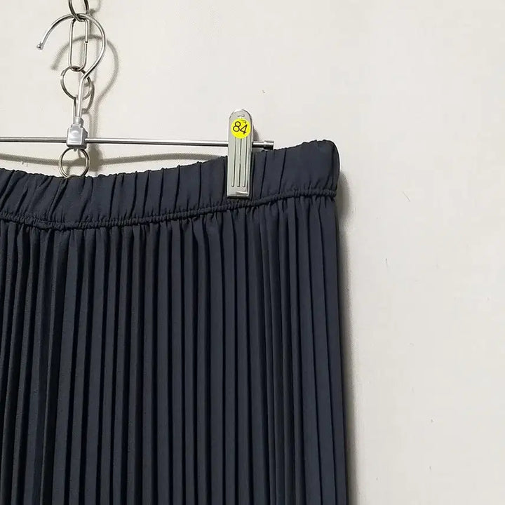 [BUNJANG] K84 Charcoal Pleated Pants / ㅋ84 플리츠바지