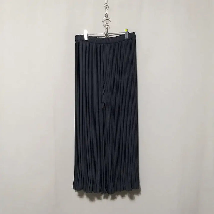 [BUNJANG] K84 Charcoal Pleated Pants / ㅋ84 플리츠바지