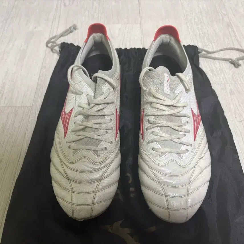 [BUNJANG] Mizuno Morelia Neo 4 Beta Japan Soccer Cleats / 미즈노 모렐리아 네오4 베타 재팬 265