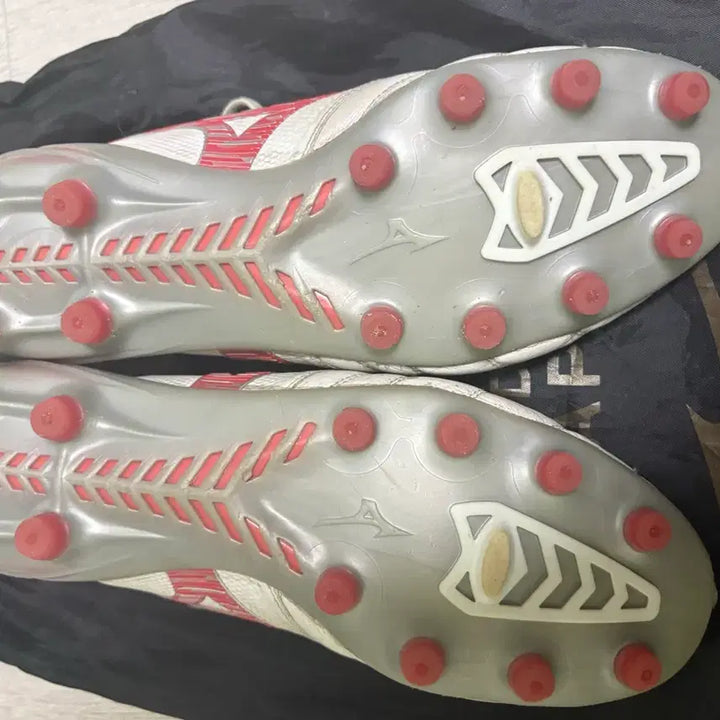 [BUNJANG] Mizuno Morelia Neo 4 Beta Japan Soccer Cleats / 미즈노 모렐리아 네오4 베타 재팬 265