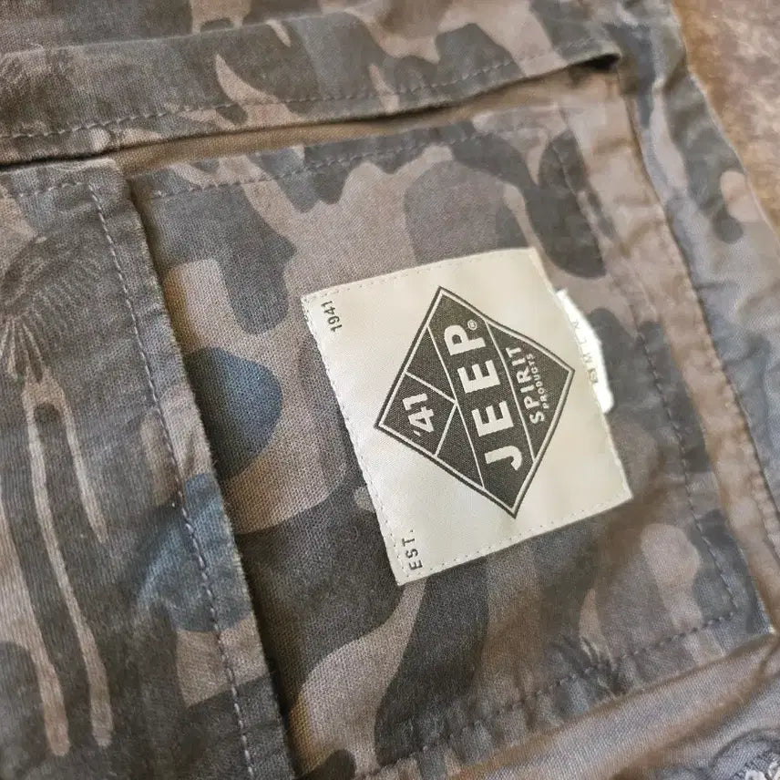 [BUNJANG] Jeep Camo Field Jacket (Size 90) / Jeep의 카모 야상 자켓 - 90