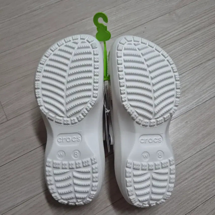 [BUNJANG] Crocs White Classic Platform Clogs / 새상품 크록스 흰색 클래식 플랫폼 클로그
