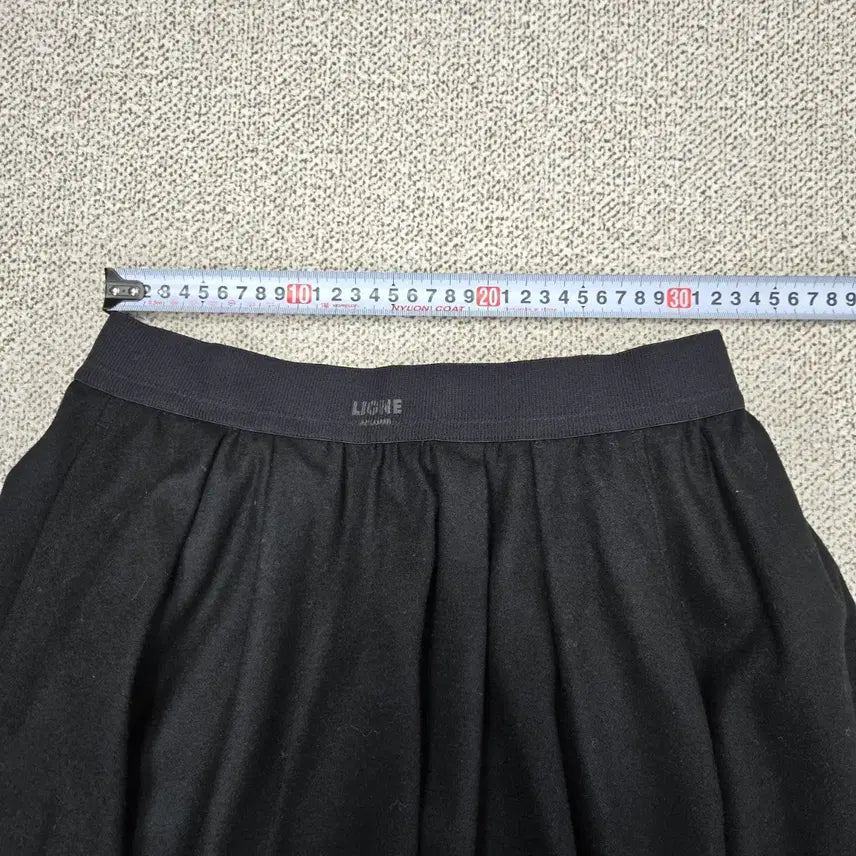 [BUNJANG] SJSJ Cashmere Blend Black Flare Long Skirt / 0935.SJSJ 캐시블랜딩 24SS 블랙 플레어 롱 스커트 64