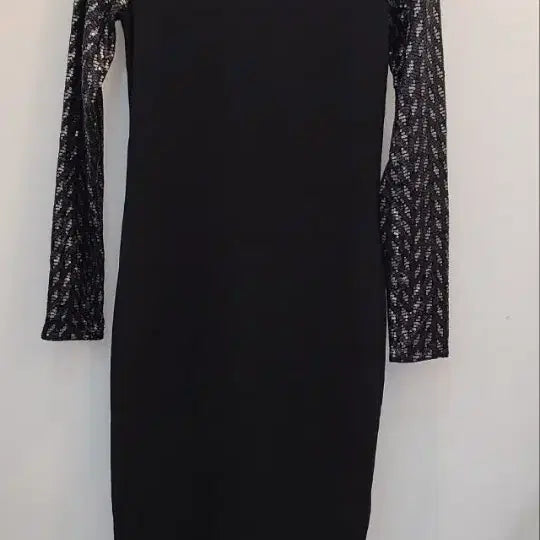 [SOLD OUT] 새상품   아르마니익스체인지   55  스팽글장식스판원피스
