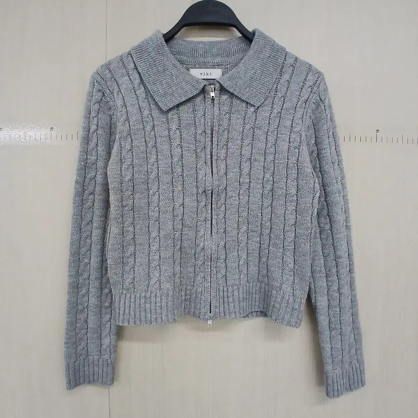 [BUNJANG] VIKI Cable Knit Zip-up Cardigan Grey / viki 케이블 니트 집업 가디건 그레이