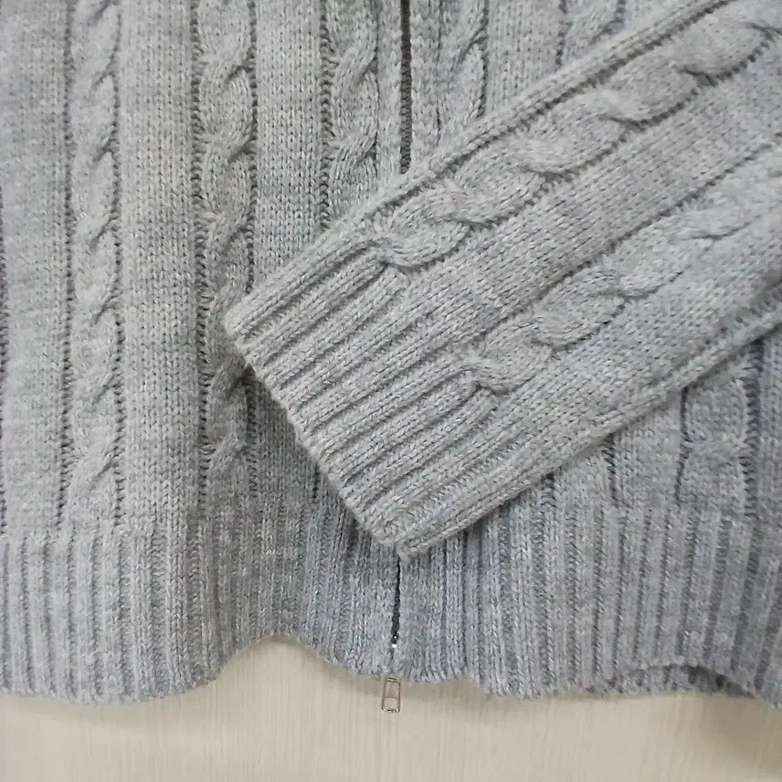 [BUNJANG] VIKI Cable Knit Zip-up Cardigan Grey / viki 케이블 니트 집업 가디건 그레이
