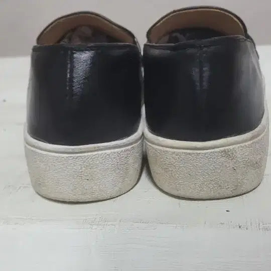 [BUNJANG] MACMACA Black Loafer (Gold Detail) - (Size 230, 250) / MACMACA 블랙 로퍼 230 250 개당