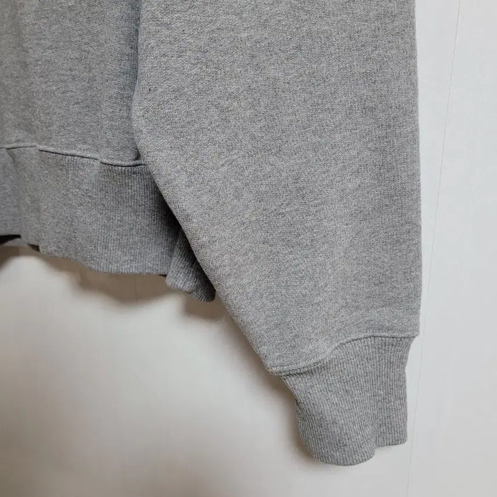 [BUNJANG] Ami Gray Tone-on-Tone Big Heart Embroidered Sweatshirt / [M] 아미 그레이 톤앤톤 빅하트 자수 맨투맨