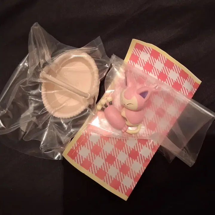 [SOLD OUT] 포켓몬 에나비 가챠 고양이 피규어 리멘트 테라리움 인형