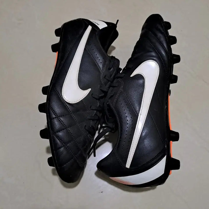 [SOLD OUT] 나이키 티엠포 내츄럴4 HG 270
