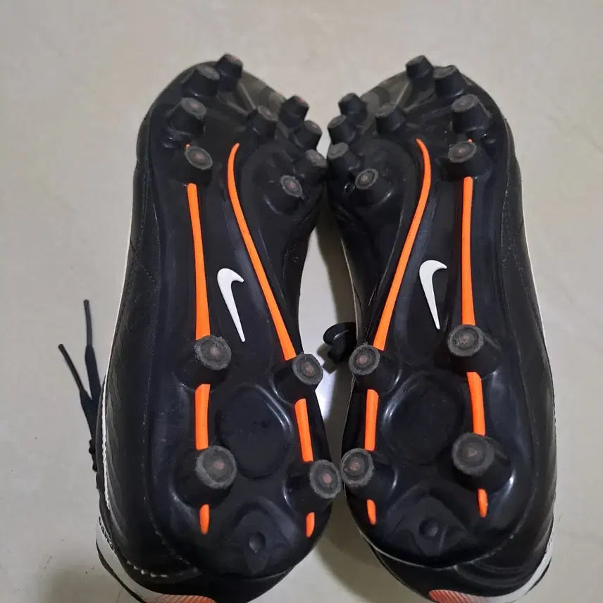 [SOLD OUT] 나이키 티엠포 내츄럴4 HG 270