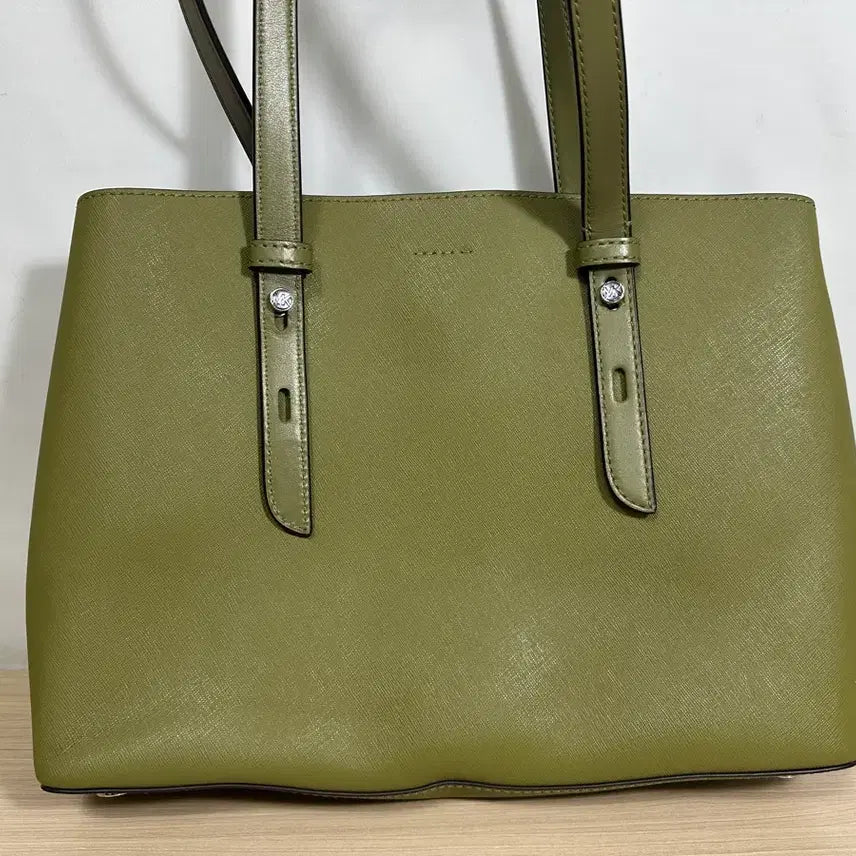 [BUNJANG] Michael Kors Saffiano Leather Tote Bag Olive / 마이클코어스 사피아노 토트백 올리브색
