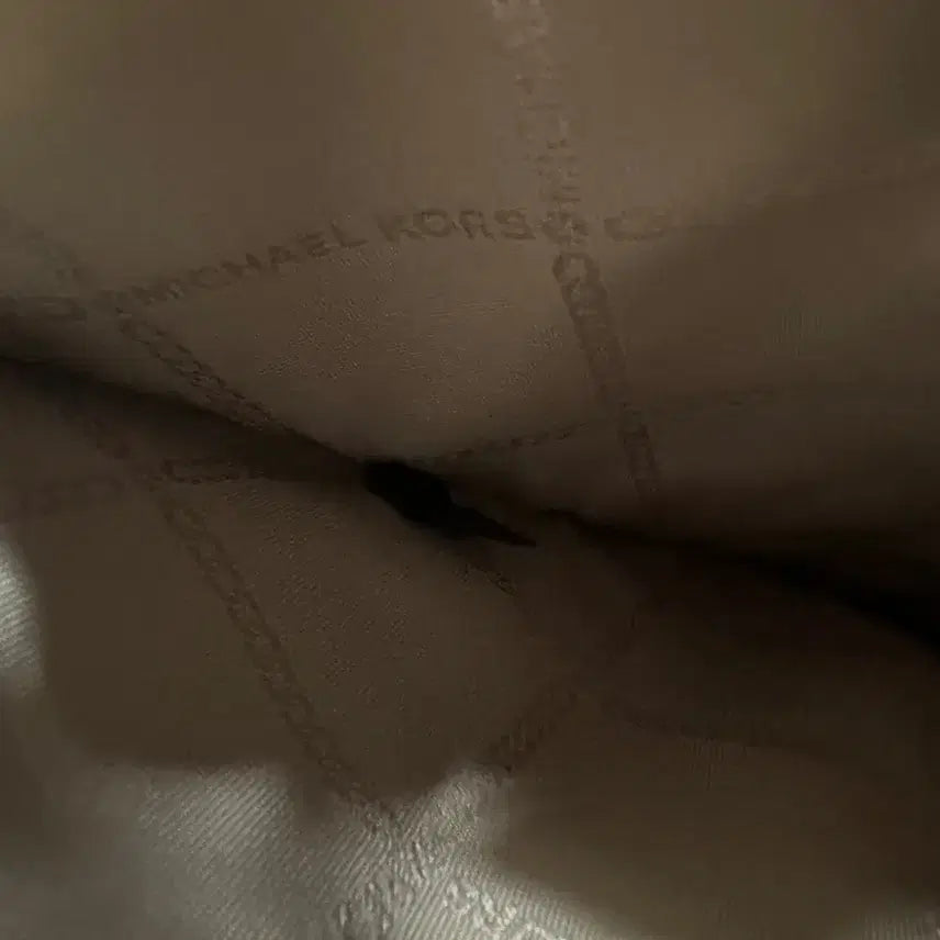 [BUNJANG] Michael Kors Saffiano Leather Tote Bag Olive / 마이클코어스 사피아노 토트백 올리브색