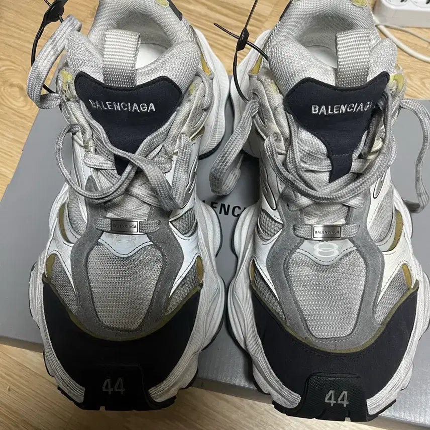 [BUNJANG] Balenciaga Cargo Sneakers White Gray (Size 44) / 발렌시아가 카고 스니커즈 화이트 그레이(44)