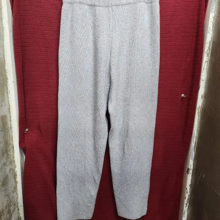[BUNJANG] Ami Gray Heart Logo Knit Pants / 아미 그레이 하트 로고 니트 바지