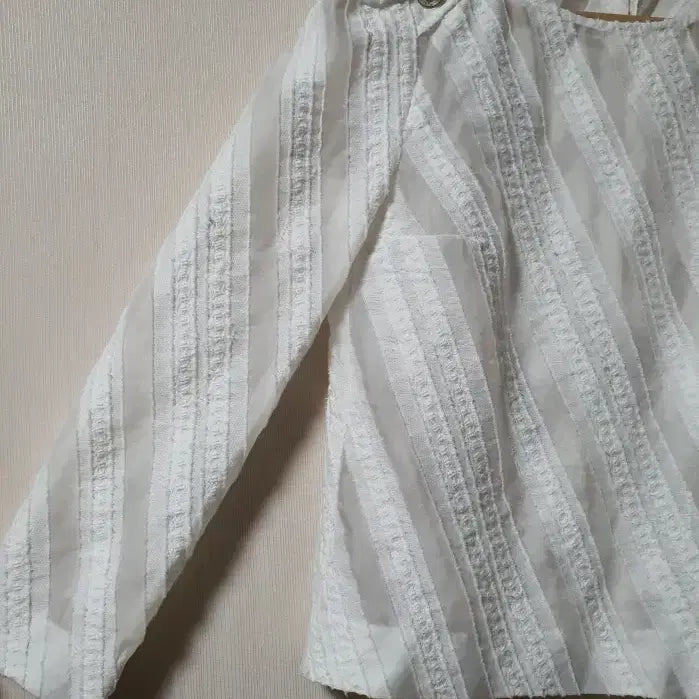 [BUNJANG] Maje Organza Detail Blouse - Size 1 / 마쥬 maje 오간자 디테일 블라우스 1 사이즈  정품
