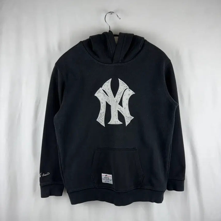 [BUNJANG] New Era New York Yankees Hoodie - Black / 150) 뉴에라 키즈/우먼스 뉴욕양키즈 후드 티 블랙