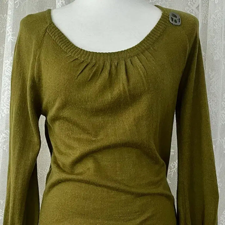 [BUNJANG] MISS SIXTY Slim Fit Knit Olive / M) 미스식스티 슬림핏 니트 올리브