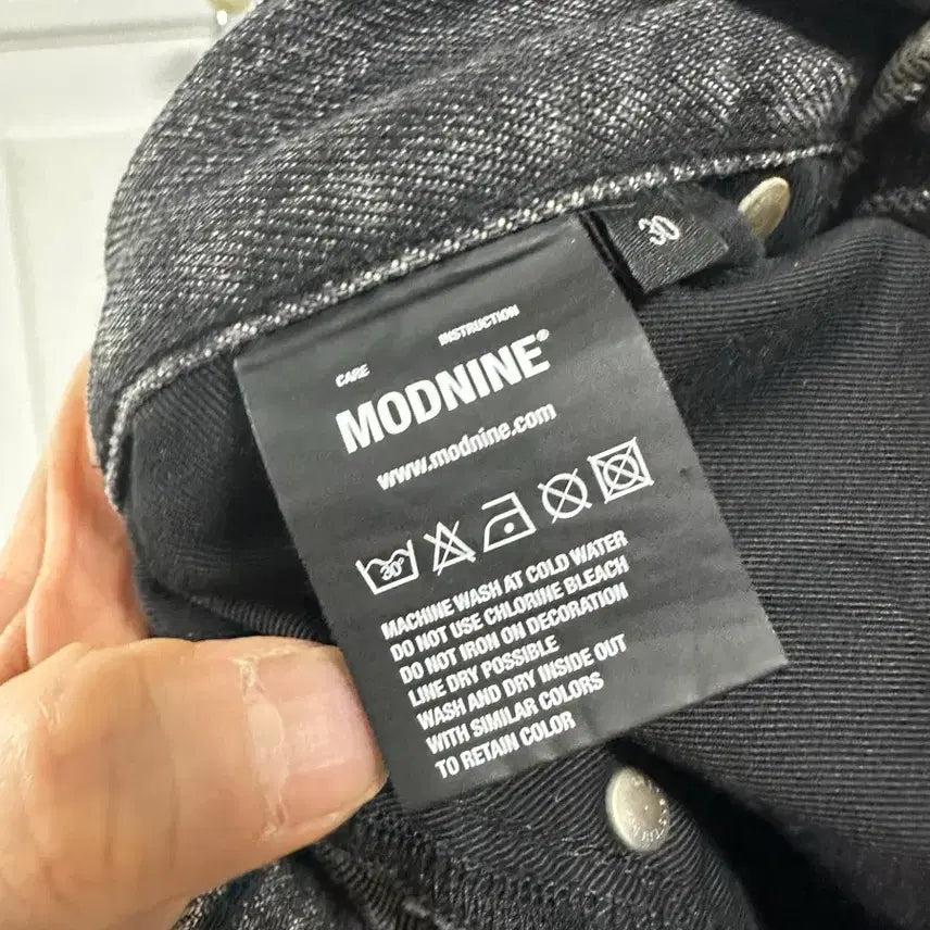 [SOLD OUT] 모드나인 블랙 스타더스트 데님 팬츠