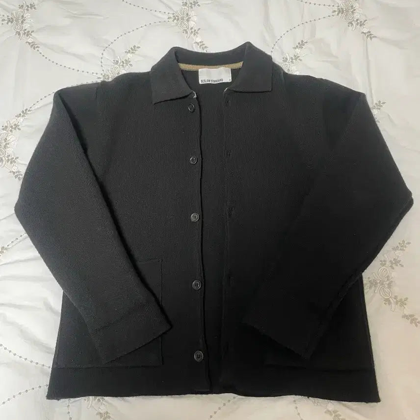 [BUNJANG] Beslow Black Cardigan / 비슬로우 카라 가디건