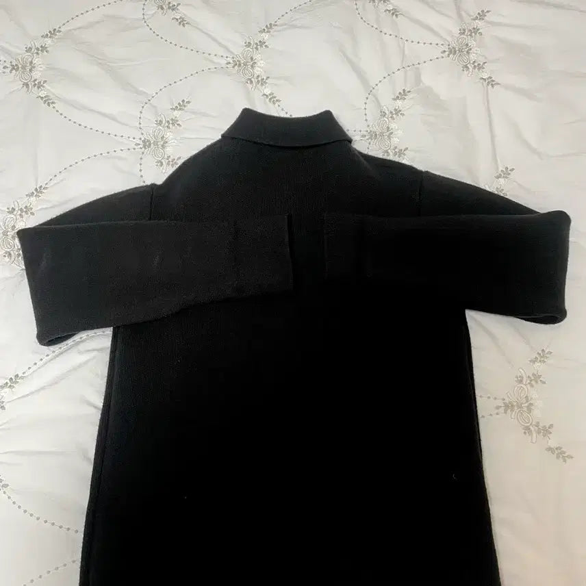 [BUNJANG] Beslow Black Cardigan / 비슬로우 카라 가디건